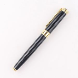 Pluma Estilográfica Negra de Lujo Personalizada con Puntas de Oro para Oficina - Product Image 2