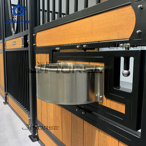 Aanpasbare Moderne Paardenstallen Luxe Elegante Bamboe Hout Paarden Stall-Systemen Voor Boerderijen Functioneel Duurzaam Schuilplaats Ontwerp - Product Image 4