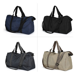 Sac de voyage de grande capacité pour un usage unisexe, sac de sport en polyester personnalisé à la mode avec compartiment pour chaussures - Product Image 1