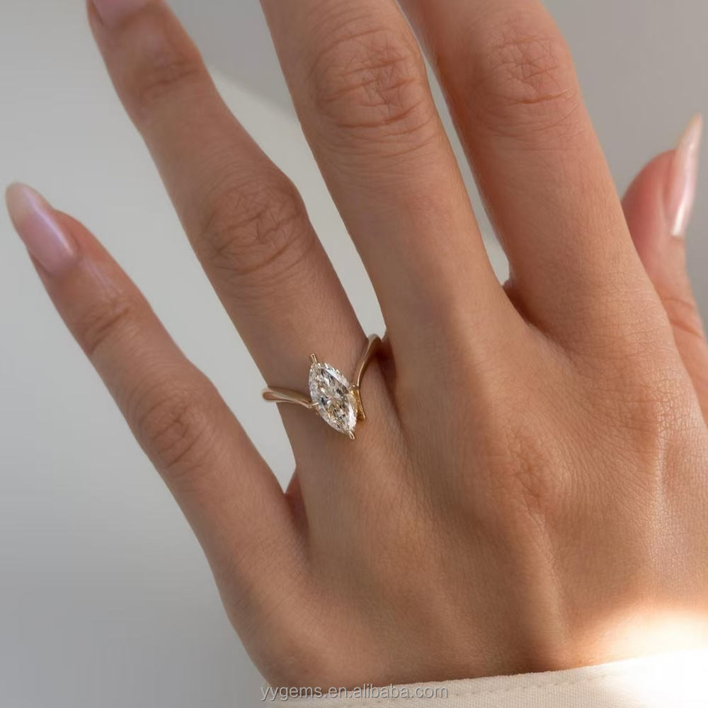 แหวนโซลิแทร์สีเหลือง 18K