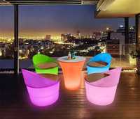 Chaise de salle à manger moderne de luxe en plastique imperméable avec lampe LED lumineuse pour la maison, le bureau, l'hôtel, l'extérieur