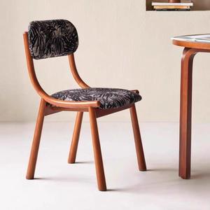 Chaise de salle à manger en bois rembourrée de style nordique vintage, design minimaliste, en bois de frêne massif, pour la maison, les petits appartements - Product Image 3