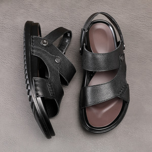 Sandalias de cuero genuino con tiras cruzadas, suela de goma antideslizante, casuales de verano para hombre, con punta abierta y hebilla. - Product Image 3