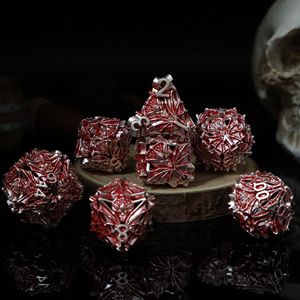 Nuevo 2026 Dados <span class=keywords><strong>de</strong></span> metal huecos multifacéticos con diseño <span class=keywords><strong>de</strong></span> murciélago para Dungeons & Dragons, <span class=keywords><strong>juego</strong></span> <span class=keywords><strong>de</strong></span> mesa <span class=keywords><strong>de</strong></span> rol, juguetes promocionales transfronterizos - Product Image 3