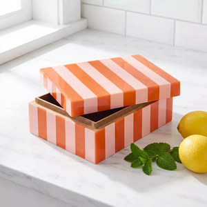 Caja de Joyería Navideña Cuadrada Moderna de Resina Decorativa Grabada con Color y Logotipo Personalizados para Decoración del Hogar y Bodas - Product Image 1