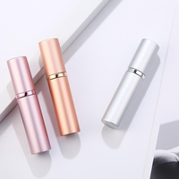 Flacon pulvérisateur de voyage en verre personnalisé rose à motif floral, rechargeable, pour parfum, modèle F806, de Guangdong