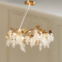Lustre en cristal de style français léger et luxueux en forme de grappe pour salon, salle à manger, chambre à coucher