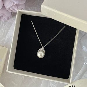 Collar de Perlas Romántico de Lujo con Colgante de Plata Pura S925 con Rosa Blanca y Camelia, Cadena para Suéter Única y Premium - Product Image 3