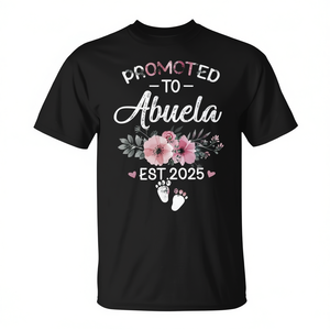 T-shirt con stampa Promoted To Abuela Est 2025 - Product Image 2