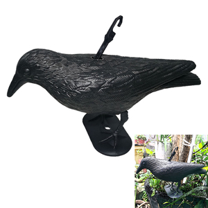 Estatua de Cuervo Negro Realista con Textura de Plumas en Relieve para Decoración de Jardín o Granja, Plástico PE Duradero - Product Image 4