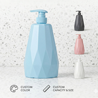 Bouteille de gel douche et de shampoing portable carrée en HDPE avec pompe, personnalisable avec logo, pour emballage de produits de toilette de voyage