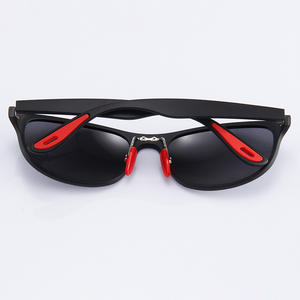 Lunettes de soleil polarisées pour sports de plein air, monture noire en TPEE, protection UV400, pour cyclisme et pêche, verres TAC de classe 2 - Product Image 1