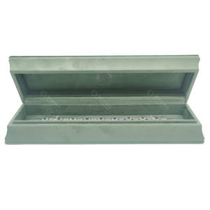 Shero Fashion <b>Jewelry</b> <b>Box</b> Green Pu <b>Leather</b> Custom Luxury Velvet <b>Jewelry</b> Packaging Ring <b>Box</b> <b>Jewelry</b> Gift <b>Box</b> With Logo - Product Image 3