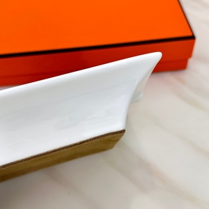 Luxury Retro Square Ceramic Cigar Ashtray <b>Large</b> Capacity Four Slots with <b>Gift</b> <b>Box</b> for Indoor and Outdoor Use - Product Image 6