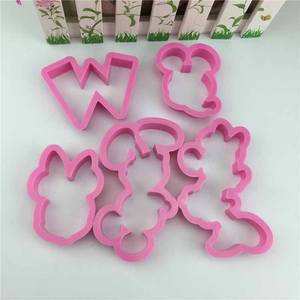 Emporte-pièces à poussoir en plastique écologique, design <span class=keywords><strong>souris</strong></span> de dessin animé, pour fondant, décoration de gâteaux et découpe de biscuits et gâteaux, en stock - Product Image 2