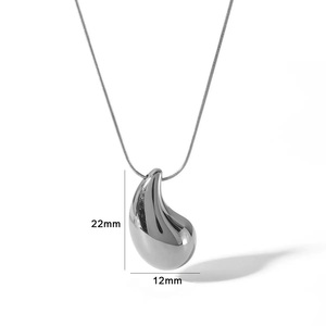 Juego <span class=keywords><strong>de</strong></span> joyas <span class=keywords><strong>de</strong></span> acero inoxidable chapado en oro <span class=keywords><strong>de</strong></span> 18 quilates MW: <span class=keywords><strong>collar</strong></span> con colgante grueso <span class=keywords><strong>de</strong></span> estilo minimalista a la moda y pendientes <span class=keywords><strong>de</strong></span> gota <span class=keywords><strong>de</strong></span> agua - Product Image 4