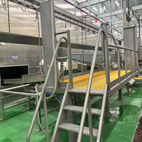 Équipement d'abattage de bétail industriel personnalisable avec plateforme élévatrice pneumatique pour le traitement du bétail