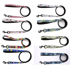 Correa de perro de nailon de moda con decoración de bufanda de patrón sólido que se adhiere fácilmente a cualquier collar o arnés de perro hecho de poliéster - Product Image 2