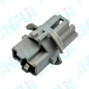 Conector automotriz T20 de 4 posiciones de plástico gris para Toyota Corolla Camry Crown Levin Reiz Highlander - Product Image 3