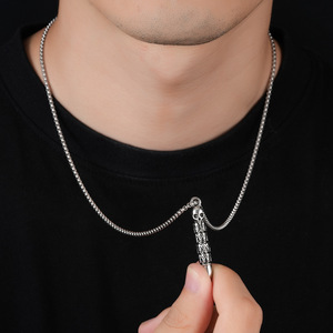 Colar com Pingente em Forma de Esqueleto Personalizado e Estiloso, Corrente de Aço Inoxidável para Homens, Estilo Biker, Festa, Prata - Product Image 4