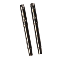 Stylo plume exécutif de logo de luxe nouveau Design brillant Chrome pistolet métal noir lignes fluides spécial couleur or stylo de calligraphie