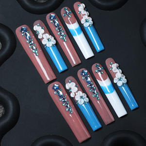 Uñas acrílicas artísticas hechas a mano de alta gama al por mayor, uñas postizas de cobertura completa, diseños de flores talladas a mano, personalización disponible. - Product Image 3