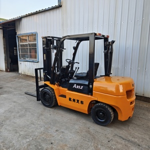 Chariot élévateur d'occasion de marque chinoise Hangzhou A35, très demandé, à bas prix, à vendre - Product Image 2