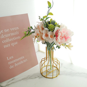 Roses artificielles dans des vases en verre en forme de tube à essai, fleurs en soie de 20 cm pour décoration de mariage - Product Image 3