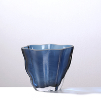 Vase en verre cristal transparent à rayures horizontales, style moderne et luxueux, pot de fleurs personnalisé pour la décoration intérieure de la maison, vente en gros