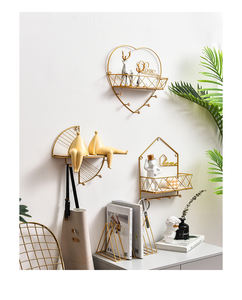 Décoratif or en forme de coeur en métal fixé au mur de fil multi étagères flottantes avec boule en <span class=keywords><strong>bois</strong></span> crochets pour l'affichage - Product Image 3