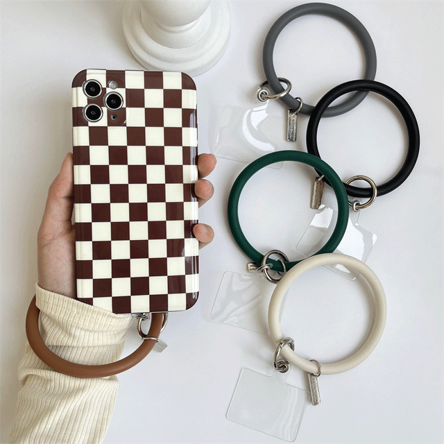 Fashion Creative Sports Anti-Lost Liquid Silicone Hand Carrying Phone Case With Large Circle Wrist Lanyard