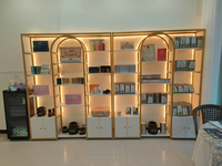 Présentoir lumineux multi-niveaux pour salon de beauté, vitrine pour produits de soin de la peau, étagère de rangement cosmétique