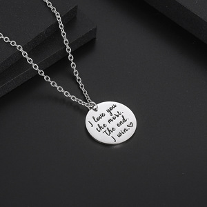 Collar transfronterizo con colgante de acero inoxidable de moda, insignia militar chapada en oro, nicho grabado, moda inspirada en perlas - Product Image 2