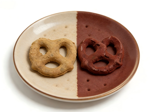 Galletas Pretzel con Baño <span class=keywords><strong>de</strong></span> Chocolate en Forma <span class=keywords><strong>de</strong></span> Lazo, Decoración para Postres - Product Image 4