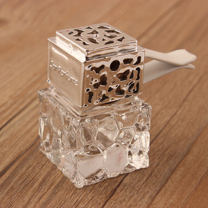 Venta al por mayor vacío 10ml cubo Auto Parfum difusor botella coche ventilación <span class=keywords><strong>Clip</strong></span> difusor botella - Product Image 4