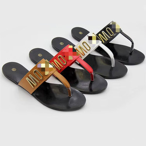 2025 mới nhất thời trang và thoải mái Femme <span class=keywords><strong>Flip</strong></span> <span class=keywords><strong>Flops</strong></span> dành cho phụ nữ thiết kế mới thoáng khí chống trượt phẳng dép - Product Image 1