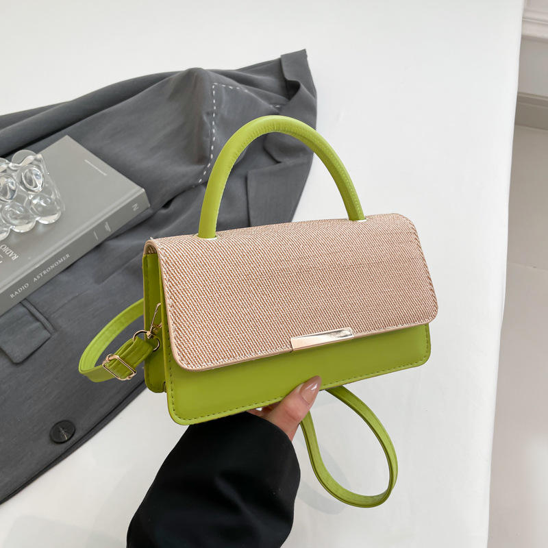 สีเขียว