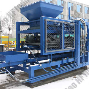 Machine à fabriquer des pavés en béton QT6-15 en promotion - Product Image 6