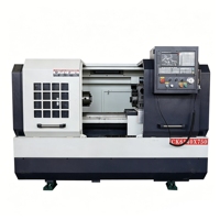 Tour CNC horizontal à banc plat CK6140 de moyenne capacité pour l'usinage de pièces de quincaillerie et d'arbres en métal