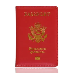 व्यक्तिगत कस्टम डिजाइन पासपोर्ट धारकों पासपोर्ट कवर गर्म मुद्रांकन सोने पासपोर्ट टिकट पैसे यात्रा धारक पीवीसी फैशन