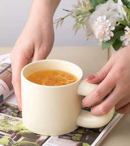 Cazza d'acqua in ceramica creativa con grande manico Logo personalizzabile per <span class=keywords><strong>caffè</strong></span> <span class=keywords><strong>e</strong></span> tè-tazza personalizzata in plastica - Product Image 6