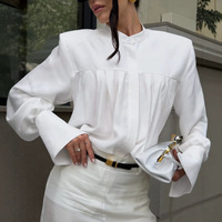 Chemisier blanc pour femme à col montant, devant plissé, épaules rembourrées, manches longues, drapé, idéal pour le bureau, vente en gros, personnalisation OEM ODM