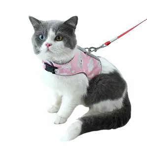 Imbracatura e guinzaglio per gatti per camminare a prova di fuga regolabile riflettente traspirante Soft Air Mesh Easy Control Outdoor Vest Jacket