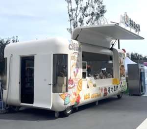 Camion de restauration d'<span class=keywords><strong>occasion</strong></span> avec équipement de <span class=keywords><strong>cuisine</strong></span> professionnel, inspecté et entretenu pour une utilisation immédiate - Product Image 1