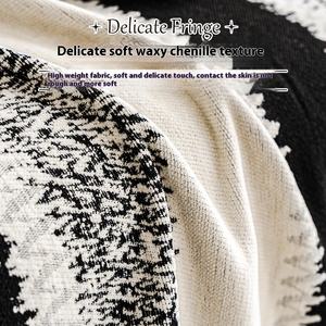 Funda <span class=keywords><strong>de</strong></span> Sofá Antirrayones <span class=keywords><strong>de</strong></span> Nuevo Diseño 2025, Cubre Sofá Lavable <span class=keywords><strong>de</strong></span> Chenilla para 5 Plazas <span class=keywords><strong>de</strong></span> Cobertura Completa con Manta con Borlas - Product Image 2