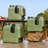 Seau à eau portable écologique en plastique pour l'extérieur avec robinet et petite bouteille incluse, matériau de qualité alimentaire pour le camping et les pique-niques