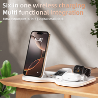 Chargeur sans fil 3-en-1 RGB 15W OEM ODM avec lumière d'ambiance, support de bureau à levage automatique pour téléphone, montre et écouteurs Type-C
