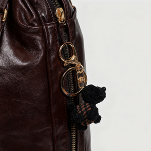 Handgefertigtes Set gehäkelter Welpen-Schlüsselanhänger, entzückende mehrfarbige Accessoires in Hundeform, stilvolle Taschenanhänger für Hundeliebhaber, personalisiertes Geschenk - Product Image 3