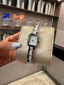 Montre connectée élégante ultra-luxe pour femme, bracelet en cuir 22 mm, ultra-fine, avec suivi de l'oxygène sanguin, résistante à l'eau, phase de lune, couronne en alliage - Product Image 2
