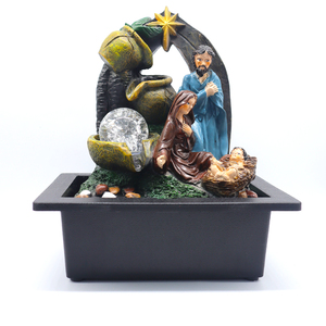 Fontaine en résine artisanale de la Sainte Famille chrétienne, statue de Jésus, écologique, imperméable | Fontaine d'eau de table apaisante d'intérieur - Product Image 1